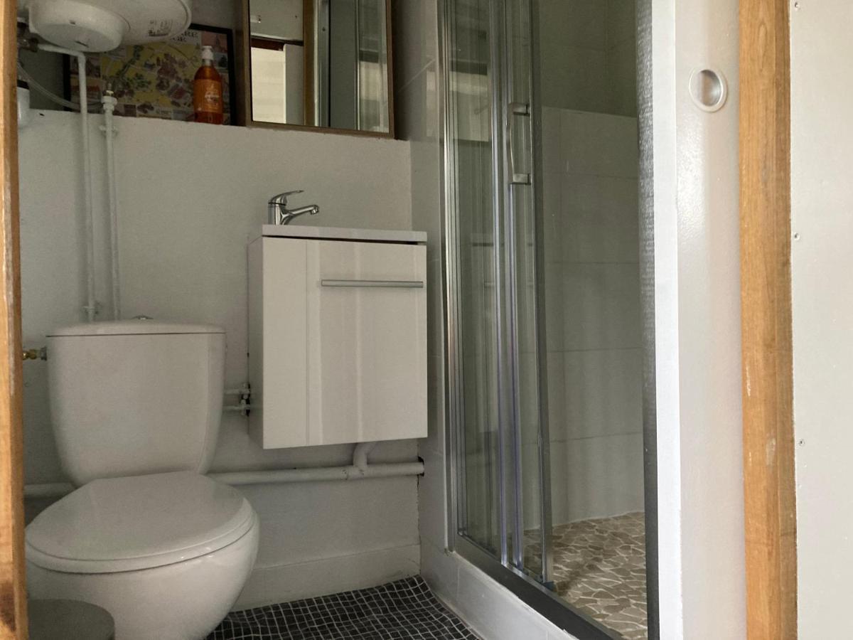 Villa Tiny house du Haras Cour Lozey à Sainte-Marguerite-des-Loges Extérieur photo